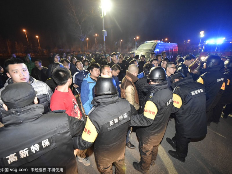 太原寒夜·人墙之后：回望京晋大战的激情与秩序