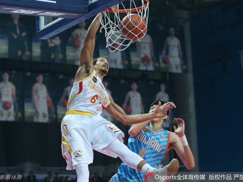 疆粤大战铸传奇 飞虎加冕新王登基