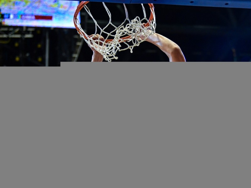 超级八澳门篮赛中日对决记，浙江广厦首战惜败千叶喷射机