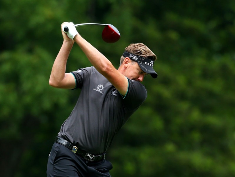 巅峰对决之夜的黎明：PGA锦标赛首轮群雄并起