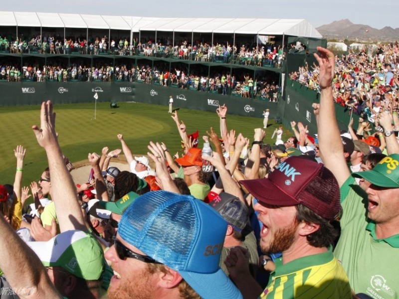 沸腾绿茵场：凤凰城公开赛的狂欢记忆