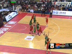 周鹏邹雨宸双星闪耀，男篮广州热身惜败澳洲