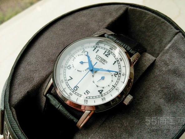 西铁城小蓝针，千元内的颜值担当？