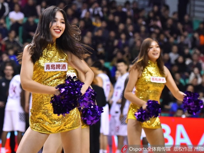 辽篮玫瑰绽放赛场，百变热舞点燃主场激情