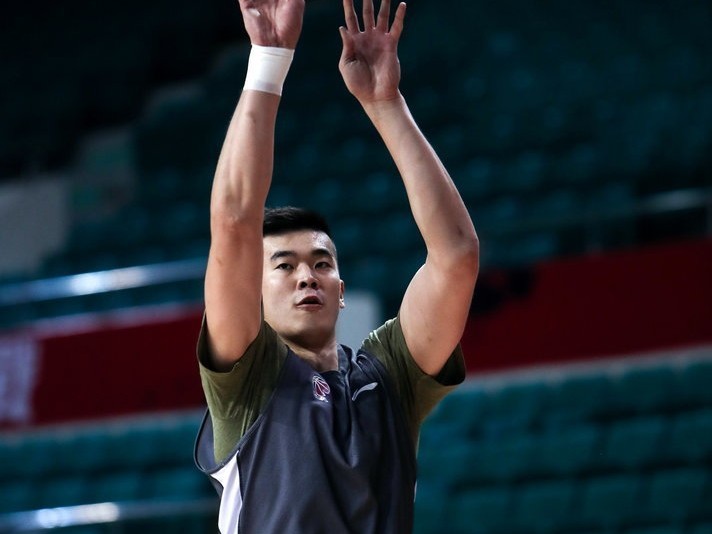 深圳烈豹蓄势待发 季后赛征途再掀青春风暴