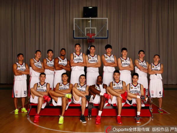 龙狮记忆：回顾佛山男篮的新老交替与激情岁月