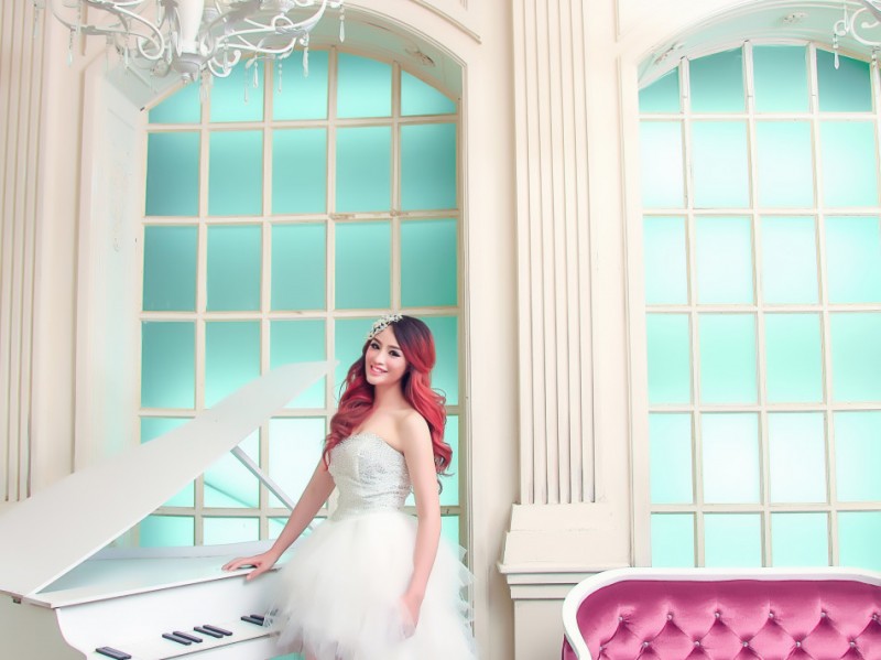 泳池逐梦记——选手邹梓欣的碧波瞬间